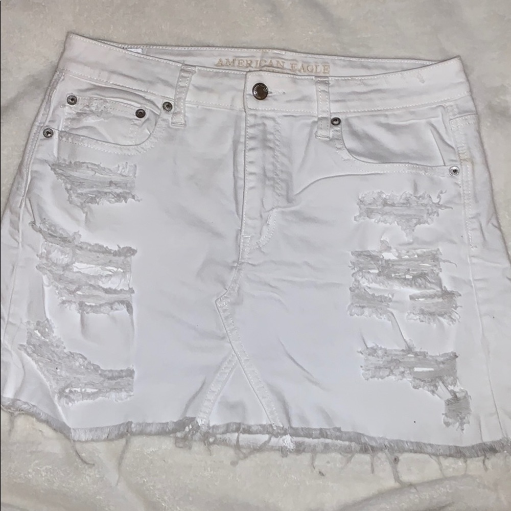 American Eagle White Distressed Denim Skirt